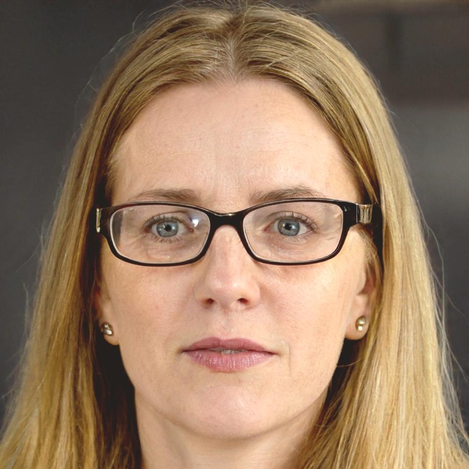 Prof. Maria Weber, Spezialistin für Risikomanagement